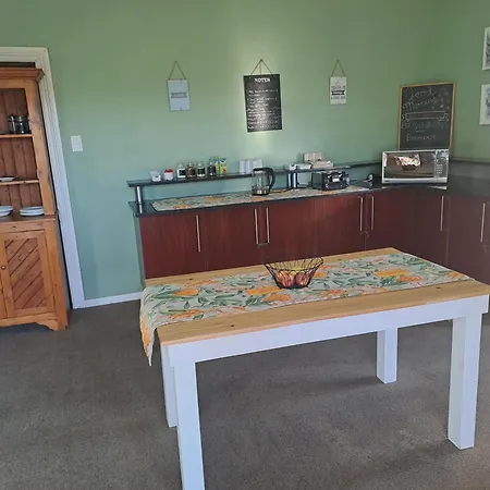 Selborne Bed And Breakfast-2