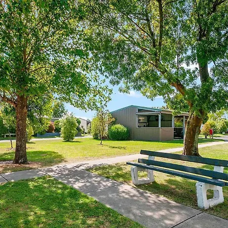 Traralgon Holiday Village-3