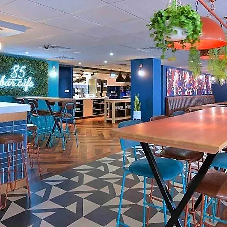 Mercure London Gatwick Airport-3
