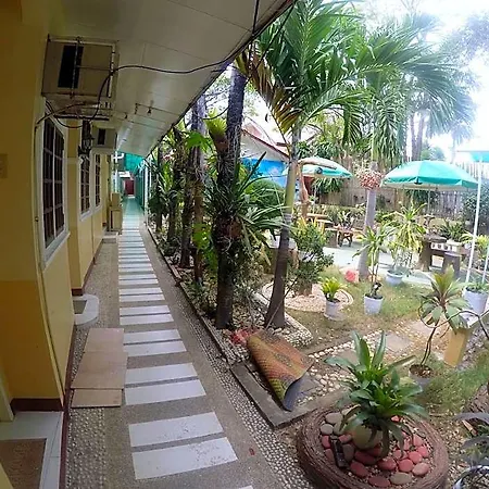 D Lucky Garden Inn And Suites-3