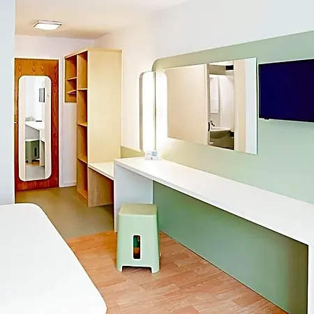 Warrington Motel, J20 M6 Lymm Services-2