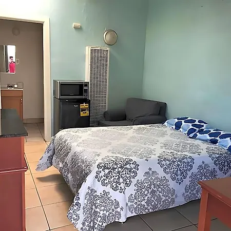 International Casa-3