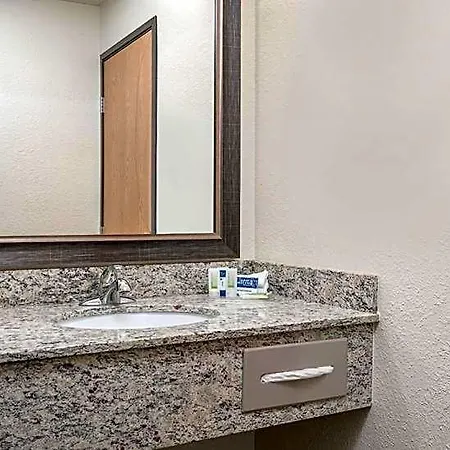 Americinn By Wyndham Grafton-2