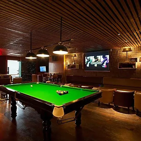 Lemon Tree Hotel Chandigarh-3