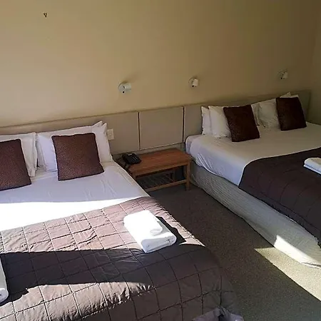 Hawea Hotel-2