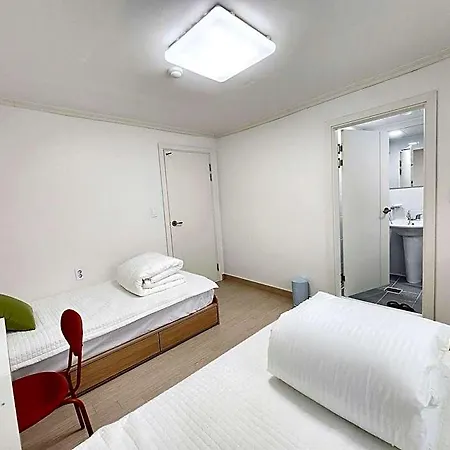 Wow Hills Guesthouse-2