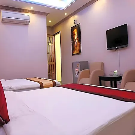 Lulu Hotel-3