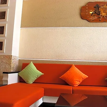 Apus Inn-3