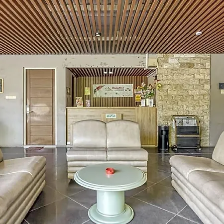 Sunshine Family Homestay Near Terminal 1 Juanda Airport-2