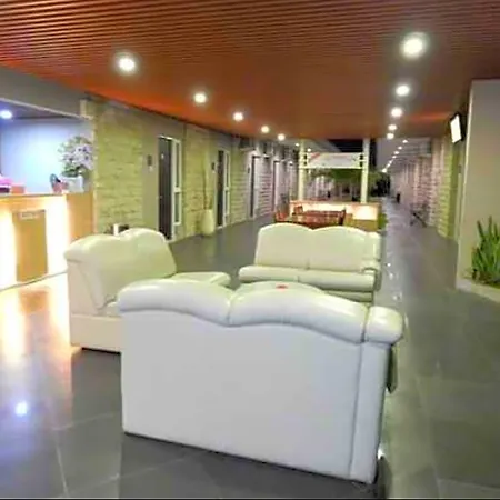 Sunshine Family Homestay Near Terminal 1 Juanda Airport-2