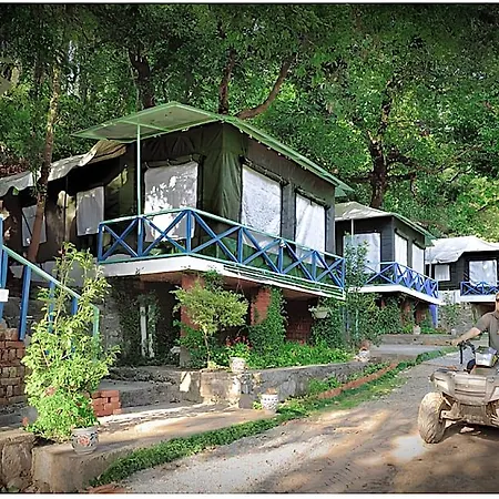 Latitude 29 By The Lake Resort-3