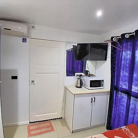 Nadi Airport Transit Hotel-2