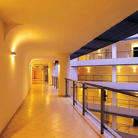 Crescent Residence 1-2