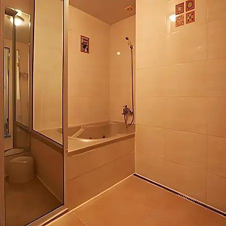 Hotel Joy-2