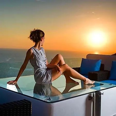 Hyperion Oia Suites-3