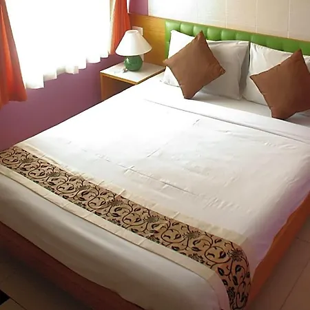 รัชดา เซเวนทีน เพลซ-2