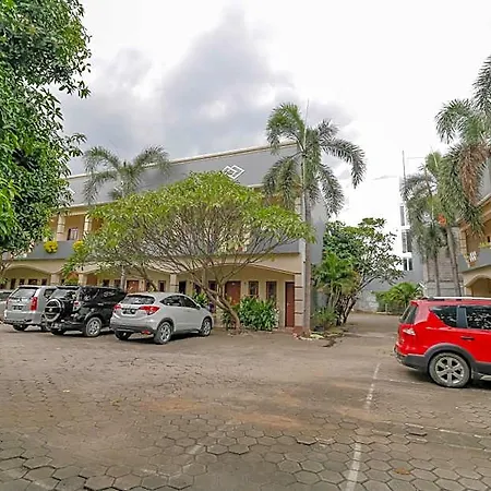 Reddoorz @ Karet Pedurenan 2-3