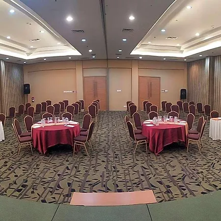 Maxone Hotel Vivo Palembang-2