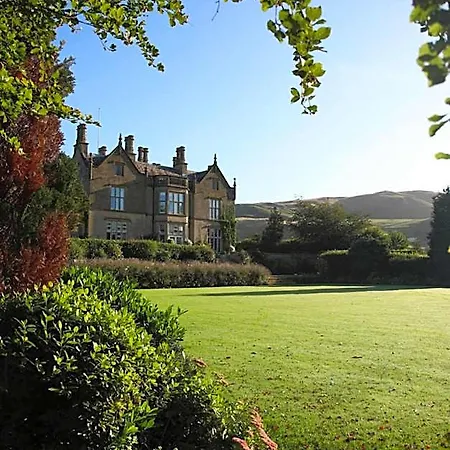 Falcon Manor Hotel-3