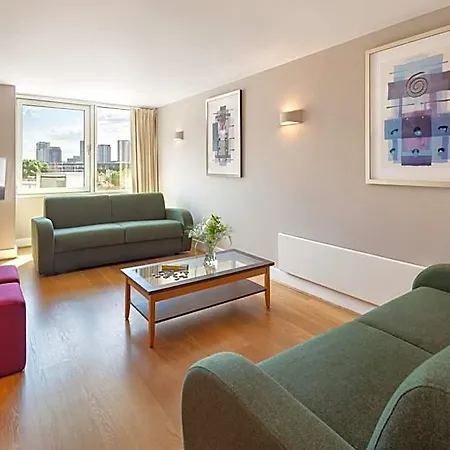 Marlin Apartments - London Bridge Empire Square-3