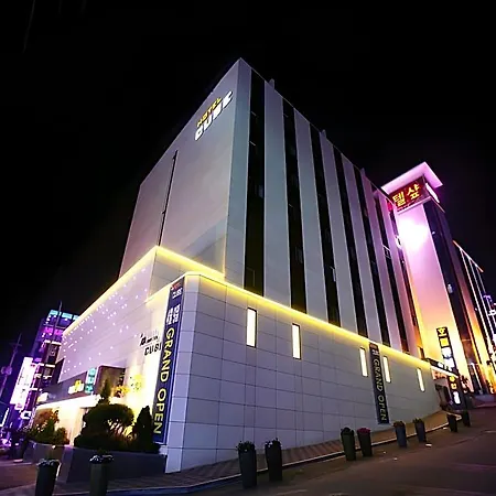 Hotel Cube-3