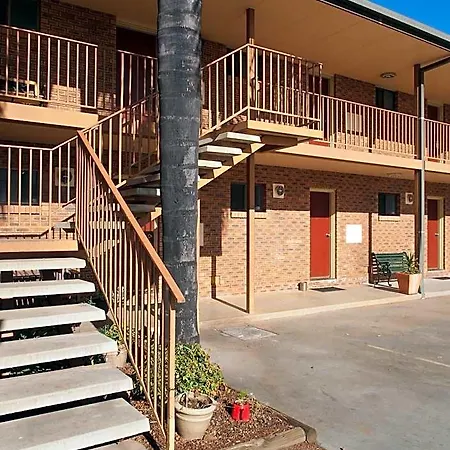 Cobar Town & Country Motor Inn-2