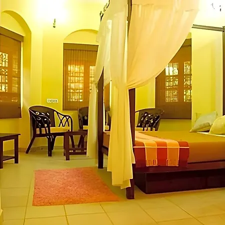 Banyan Tree Courtyard-2