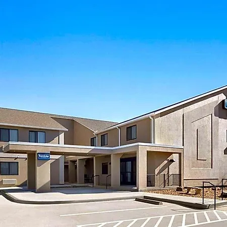 Travelodge By Wyndham Dexter-3