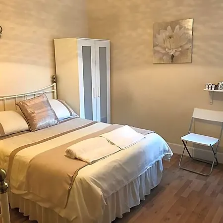 Abbey Lodge Guest House-3