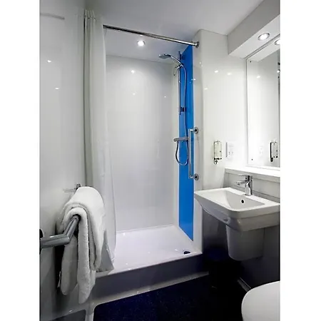 Travelodge Leeds Central Vicar Lane-2