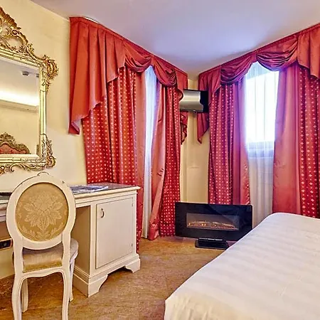 Hotel Vecellio Venice On The Lagoon-2