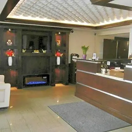Americas Best Value Inn & Suites Thief River Falls-2