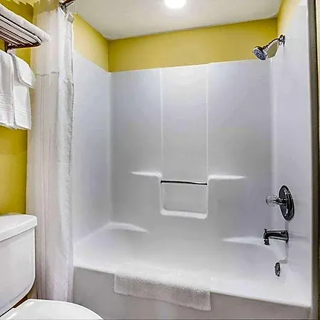 Days Inn By Wyndham Banning Casino/Outlet Mall-3