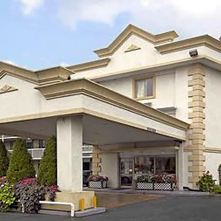 Days Inn By Wyndham Arlington Pentagon-2