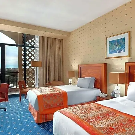 Hilton Alger-2