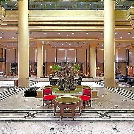 Hilton Alger-3