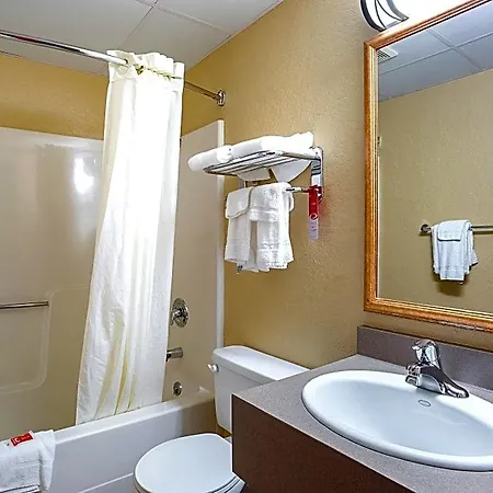 Rodeway Inn & Suites Kearney-2