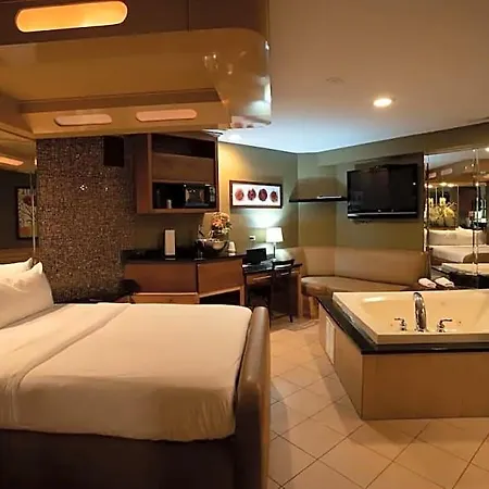 The Champagne Lodge And Luxury Suites-3
