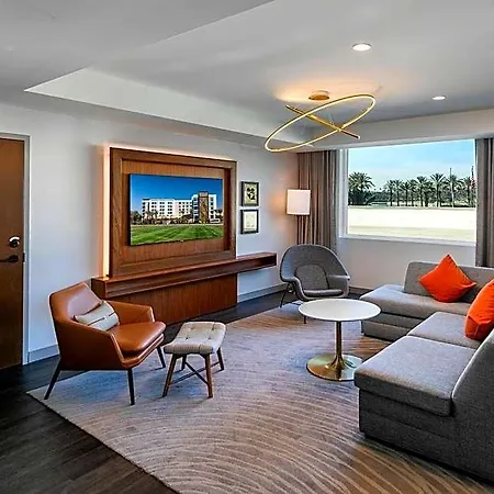 The Santa Anita Inn-2