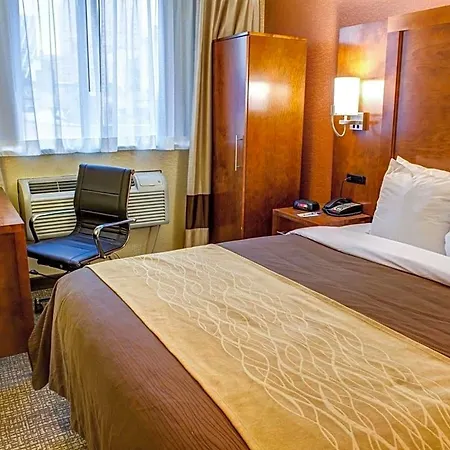 Ramada By Wyndham New York Times Square West-2