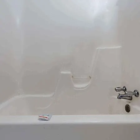 Americas Best Value Inn Wendover-2