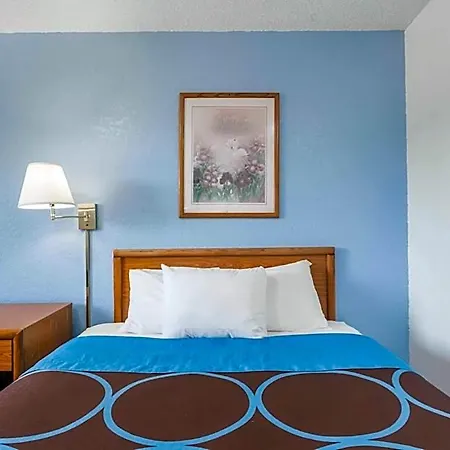 Super 8 By Wyndham Norwich-3