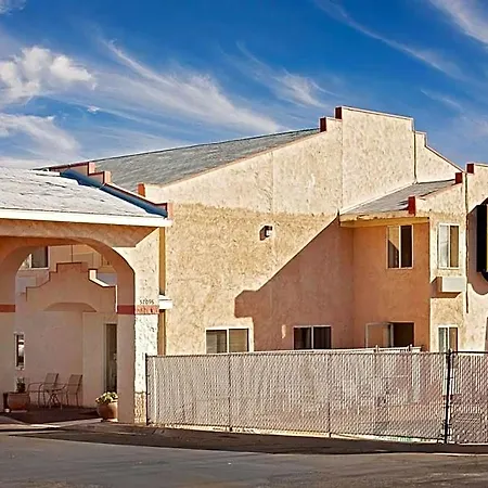 Super 8 By Wyndham Yucca Val/Joshua Tree Nat Pk Area-2
