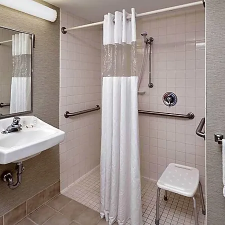 Madison Plaza Hotel-2