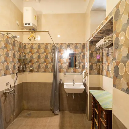Dumas Guest House-3