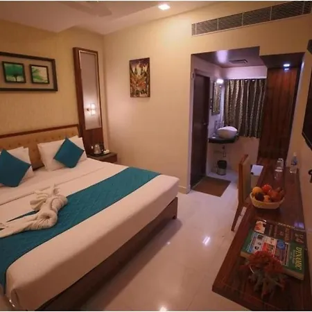 Hotel President-2