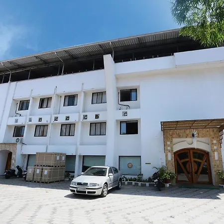Super Townhouse Dona Castle-2