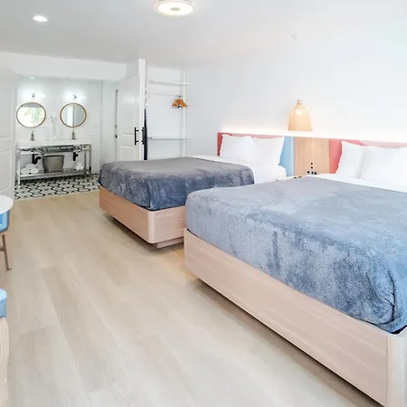 The Belmont Shore Inn-3