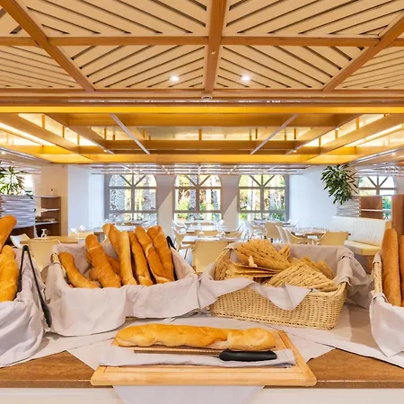 Hotel Baia Di Conte Club & Resort-3