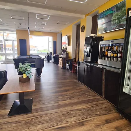 Torland Hotel - Seafront Location, Guaranteed Free Parking-2